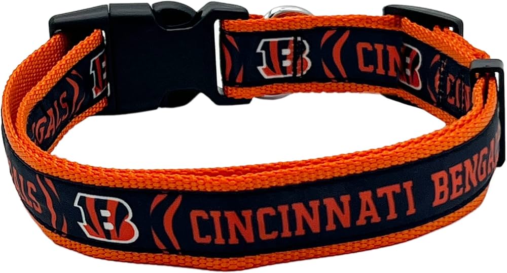 Pets First NFL Dog Collar Cincinnati Bengals Size M
